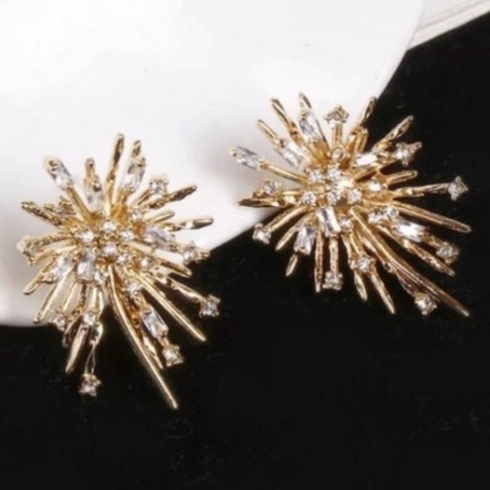 18K GOLD & DIAMOND FIREWORK EARRINGS   (SOLD)